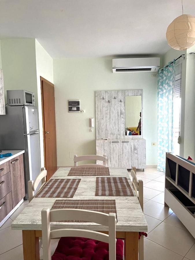 Melina Apartments Sarandë Exteriör bild